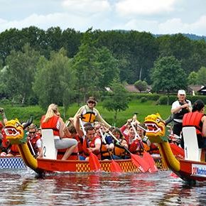 Klasse im Boot - Wir paddeln um den Sieg! Klasse im Boot - Wir paddeln um den Sieg!
