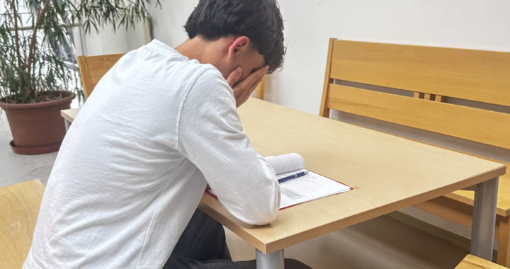 Lernen bis in den Nachmittag: Sinnvoll oder nur Überforderung?